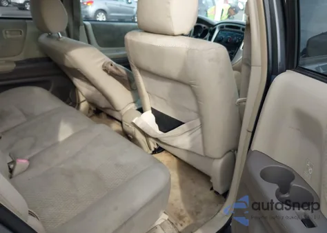 2005 Toyota Highlander V6 from USA, damaged, VIN JTEDP21A750086880